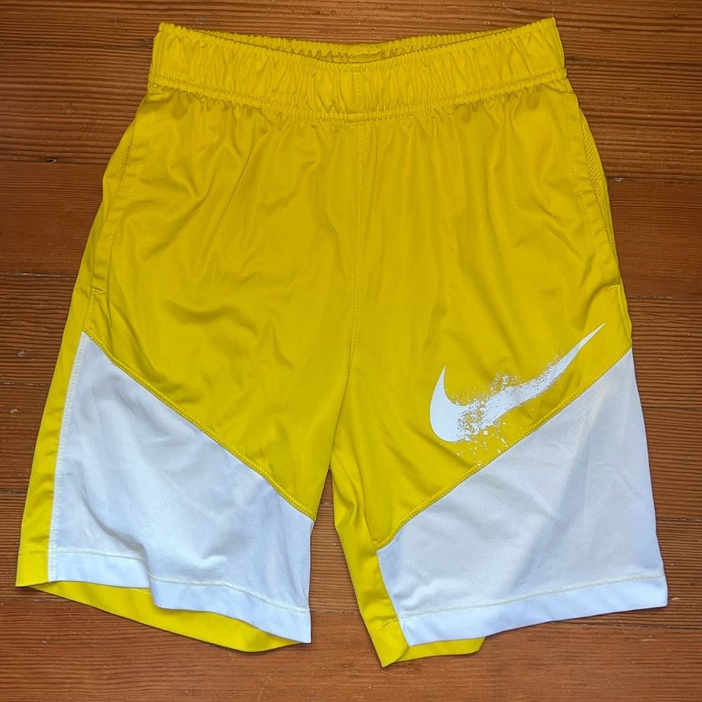 Nike DriFit Athletic Shorts ☀️